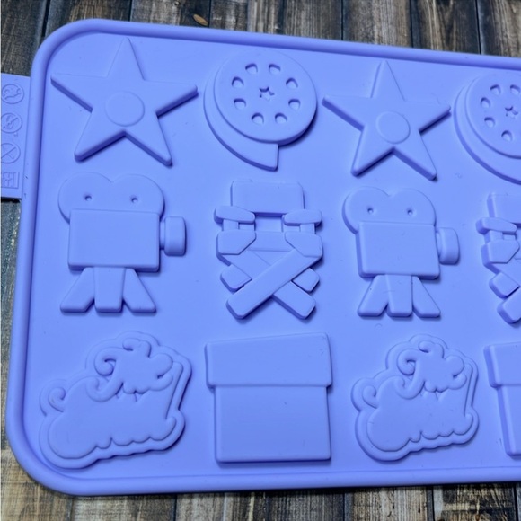 5for$10 Siliconezone 8.9" Non-Stick Silicone Hollywood Chocolate Wafer Mold NWT - Picture 3 of 6
